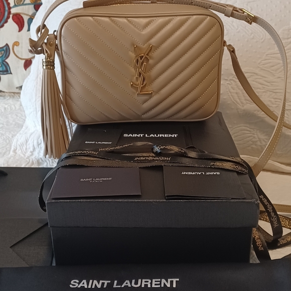 Saint Laurent Beige Medium Lou  Camera  Bag - Picture 5 of 8